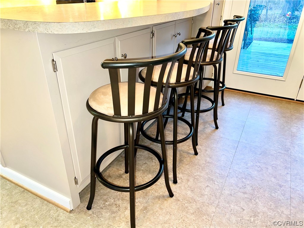 9405 Laurel Grove Rd