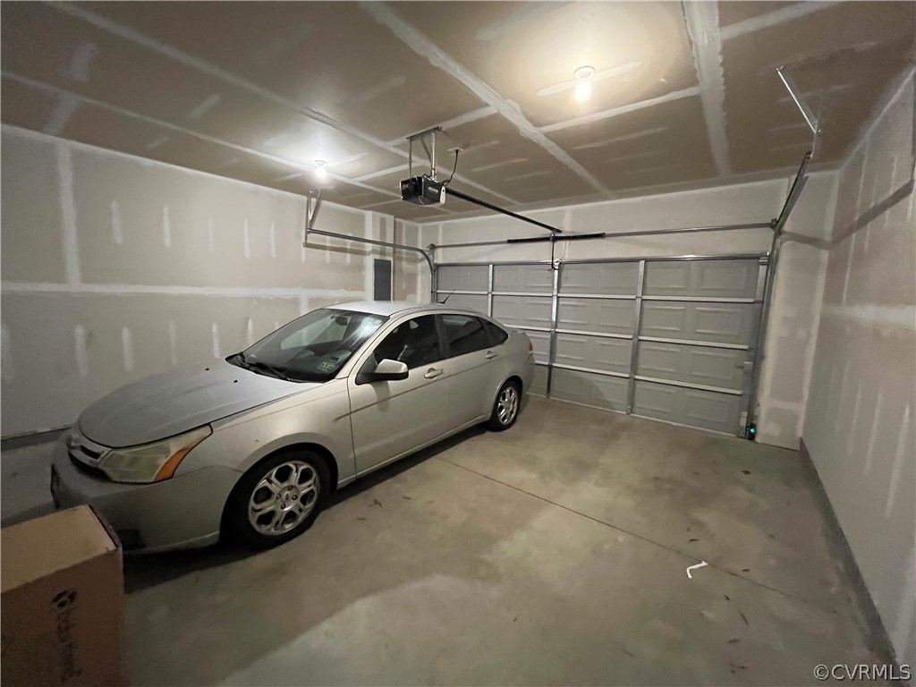 2119 Blossom Trail Ave