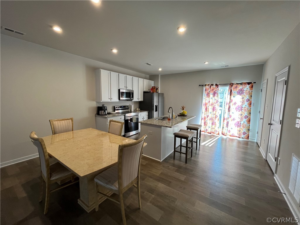 2119 Blossom Trail Ave