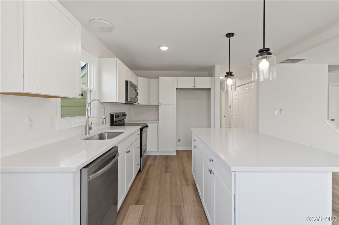 10311 Lifford Ln