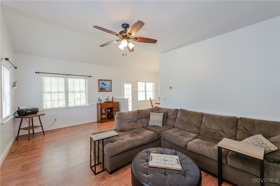 9516 Alexgarden Ct