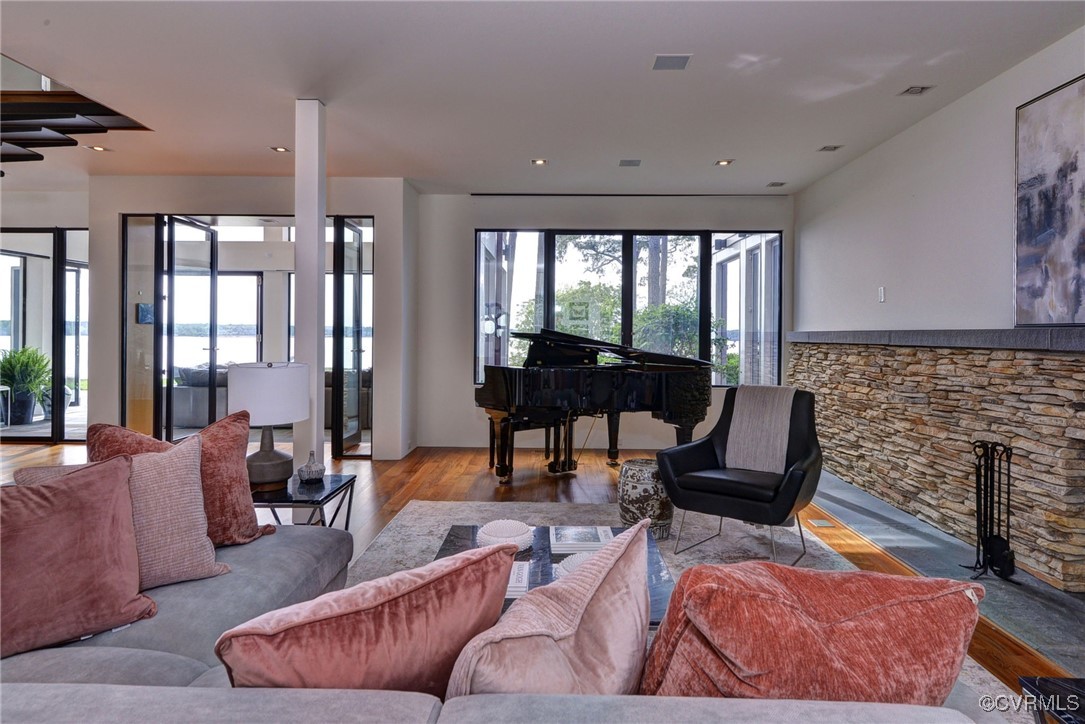 1744 Tyndall Point Ln