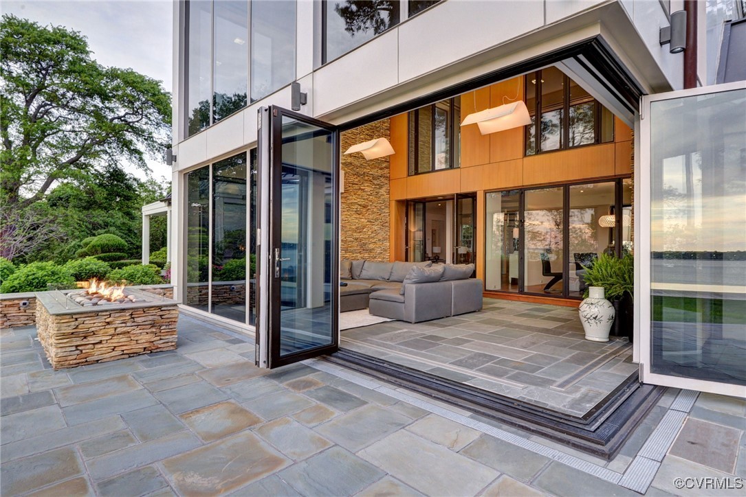 1744 Tyndall Point Ln