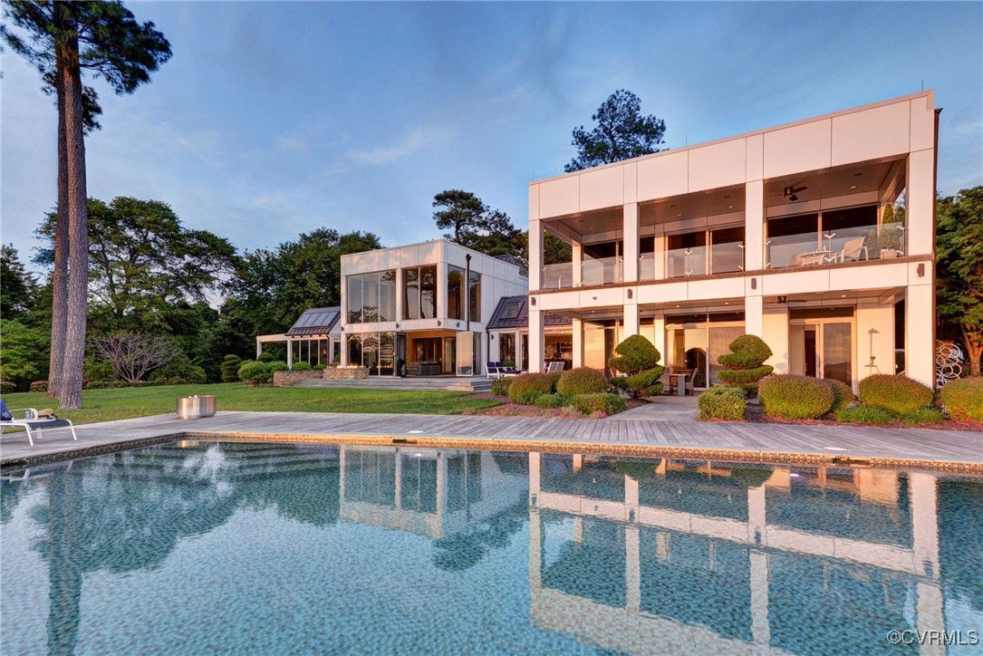 1744 Tyndall Point Ln