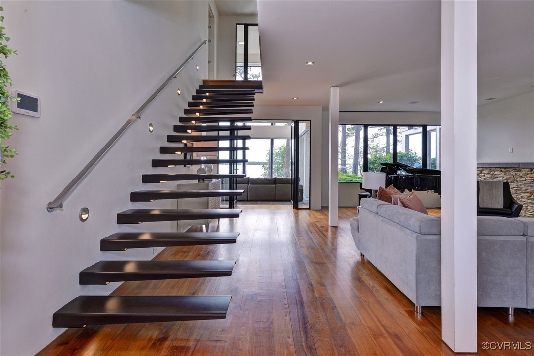 1744 Tyndall Point Ln