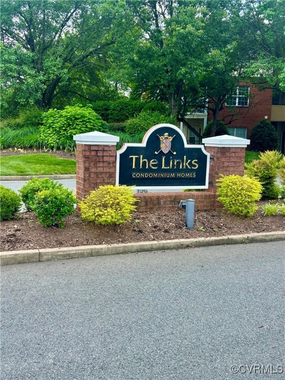 820 Brassie Ln Unit#B