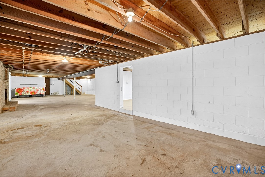 11251 Linderwood Dr
