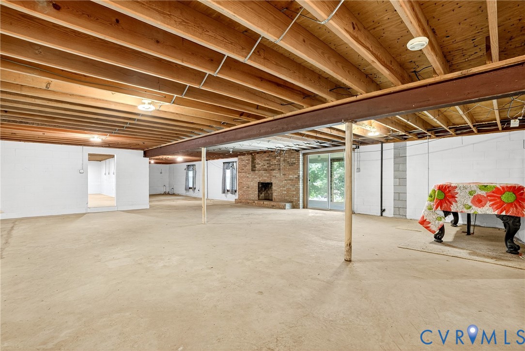 11251 Linderwood Dr