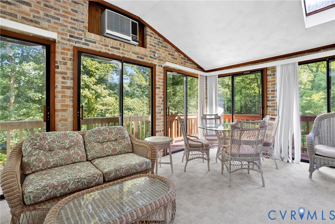 11251 Linderwood Dr