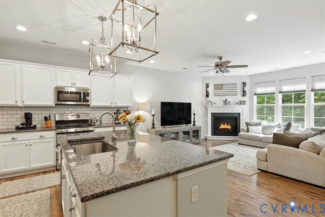 6972 Desert Candle Dr