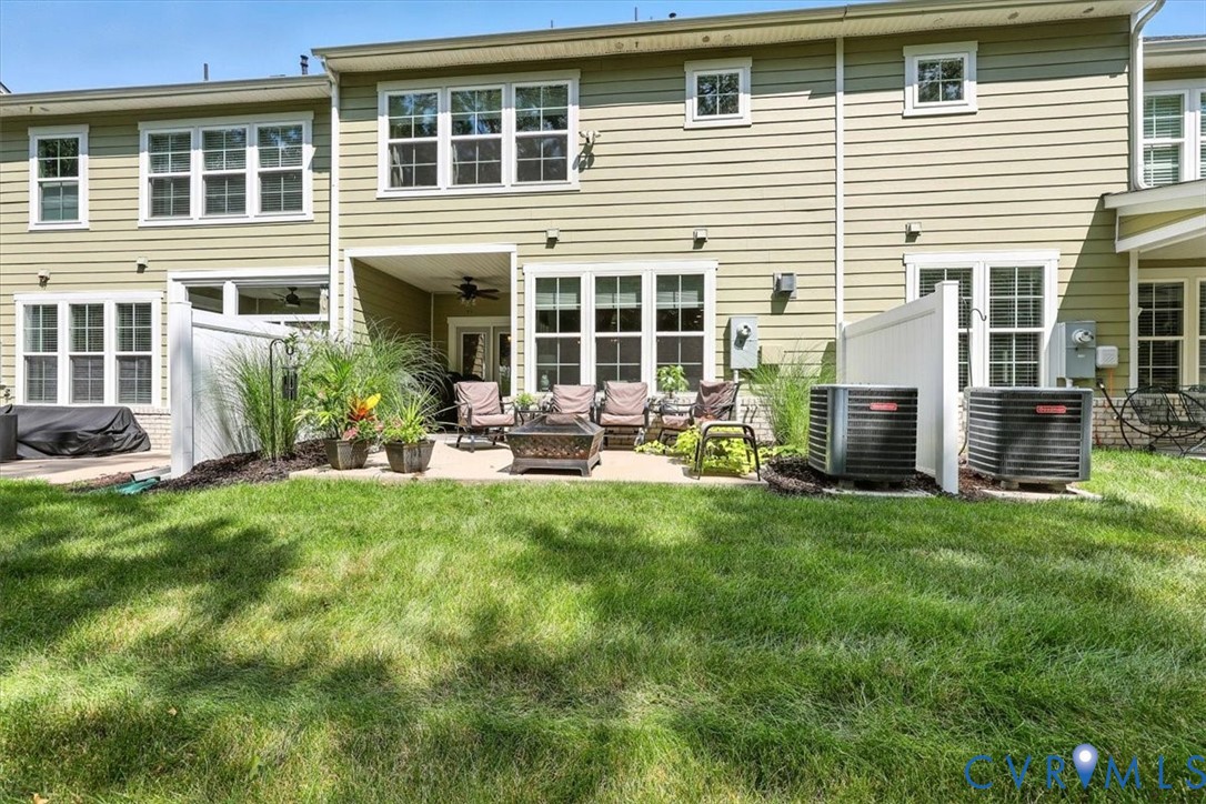 6972 Desert Candle Dr