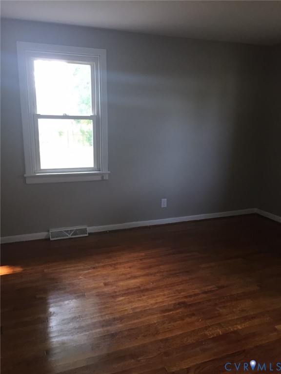 1910 Bloom Ln