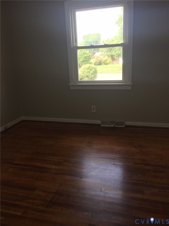 1910 Bloom Ln