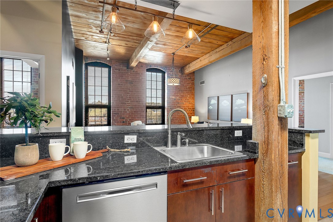 251 Rocketts Way Unit#505