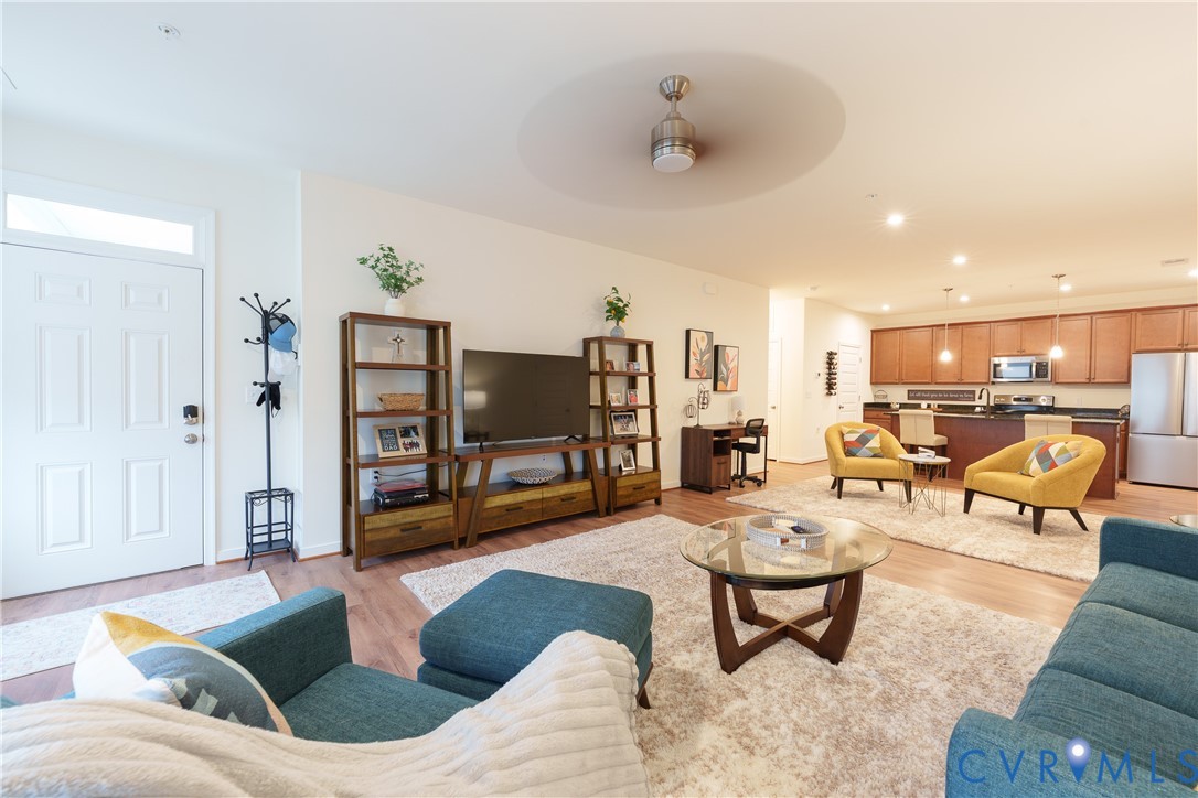 12102 Oxford Landing Dr Unit#103