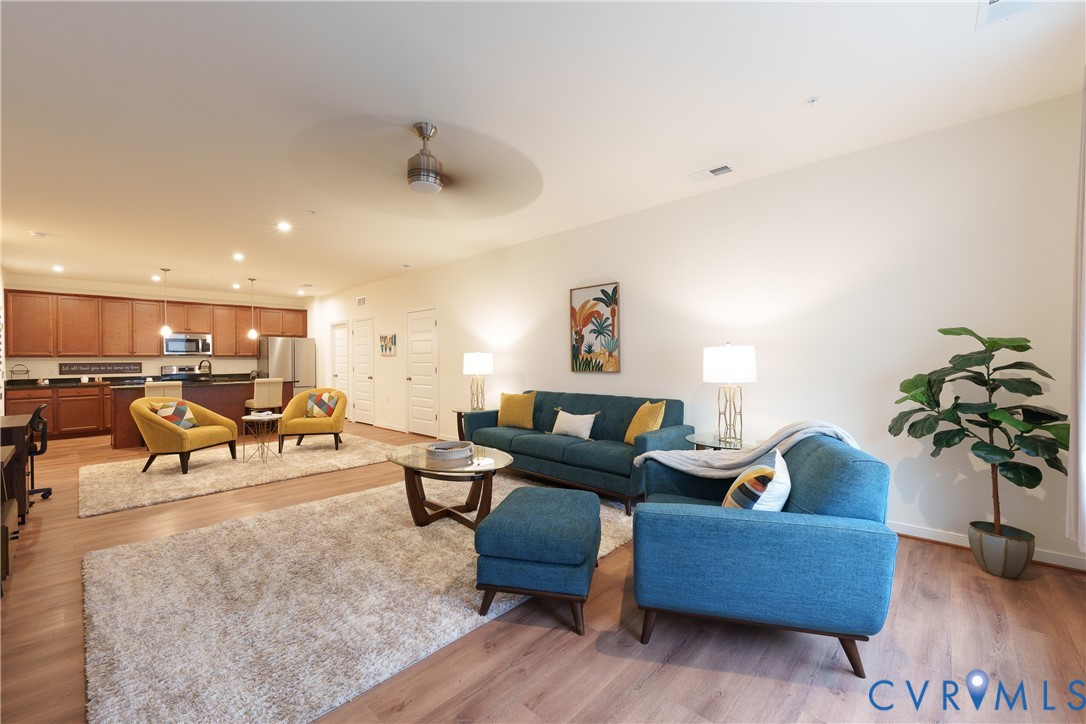 12102 Oxford Landing Dr Unit#103