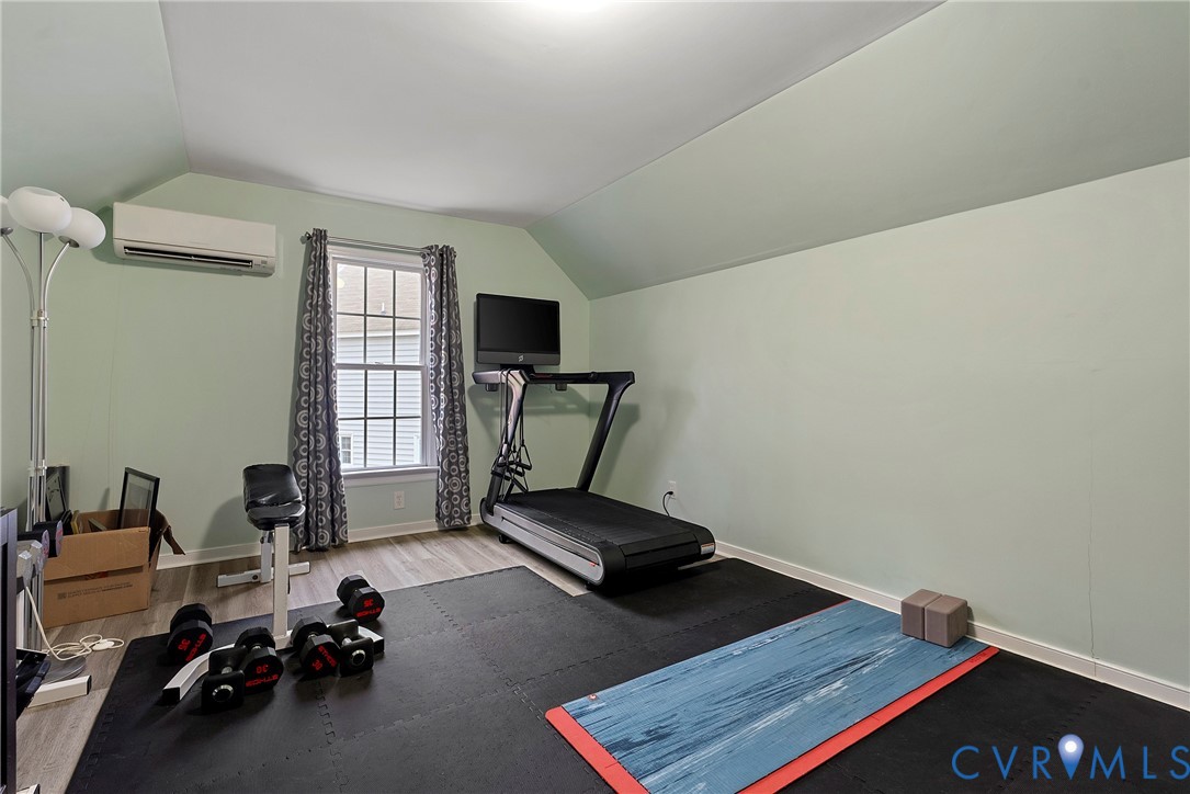 9356 Charter Crossing Dr