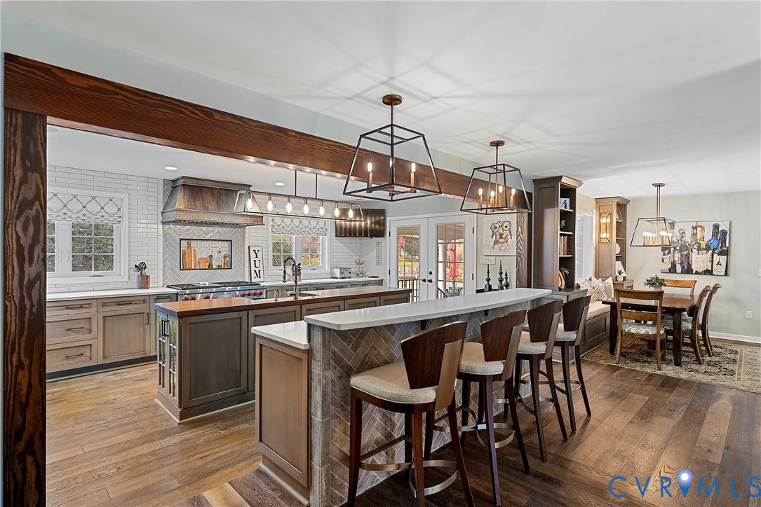 9356 Charter Crossing Dr