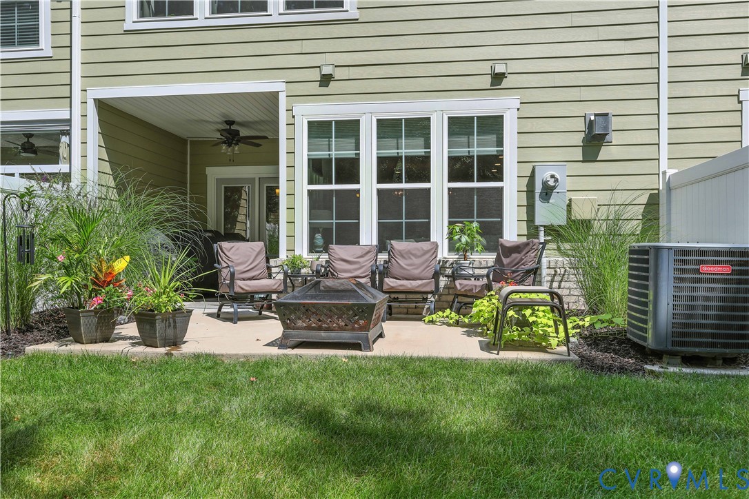 6972 Desert Candle Dr