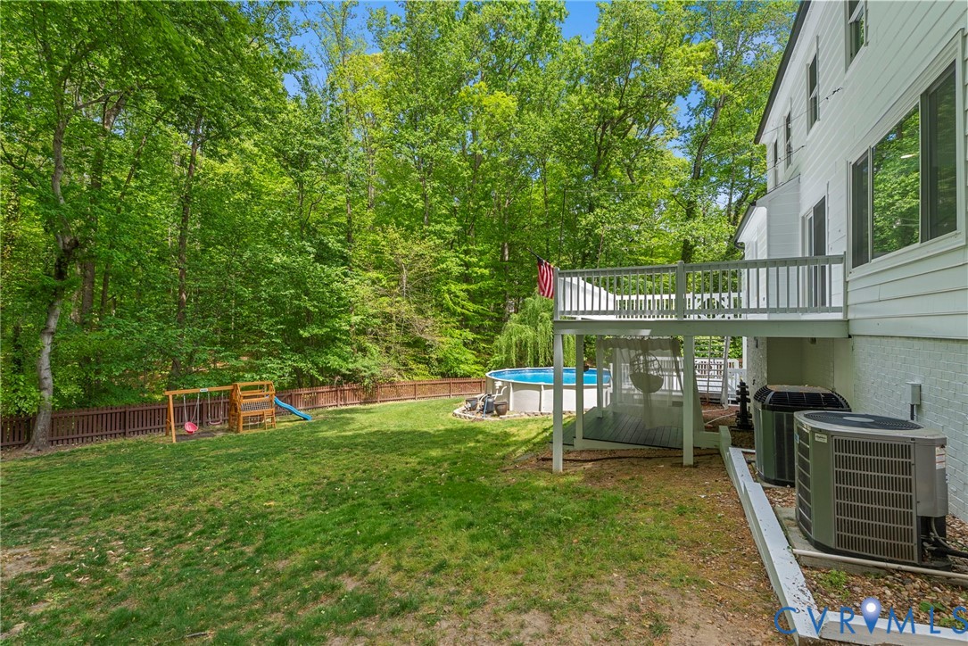 1520 Exbury Dr