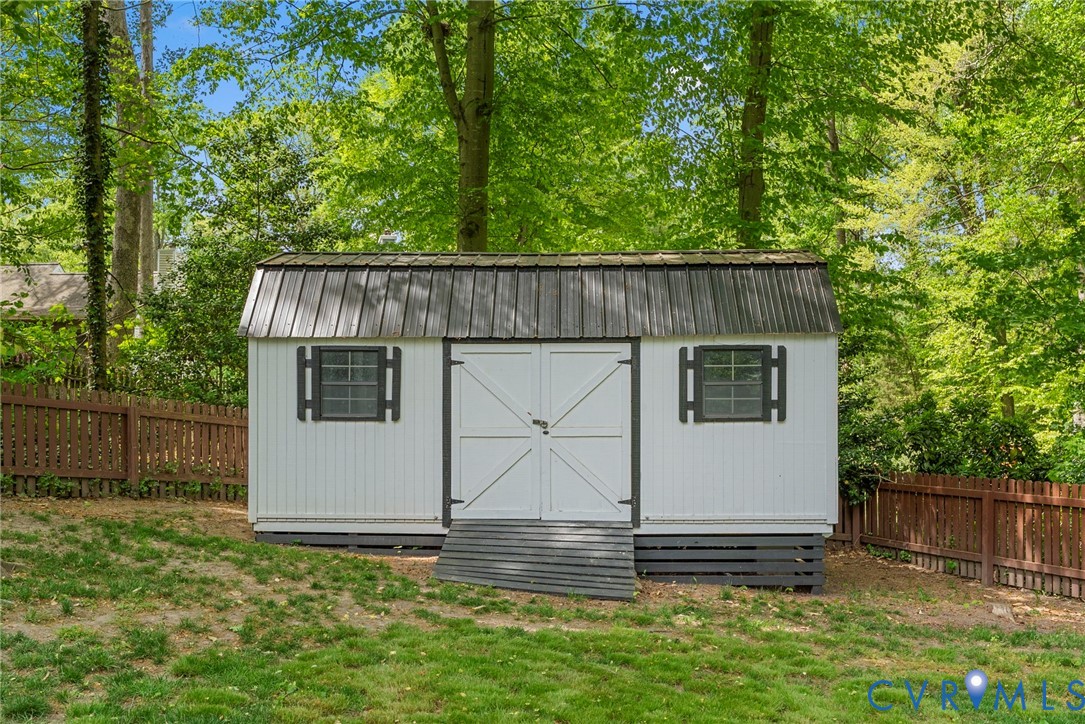1520 Exbury Dr