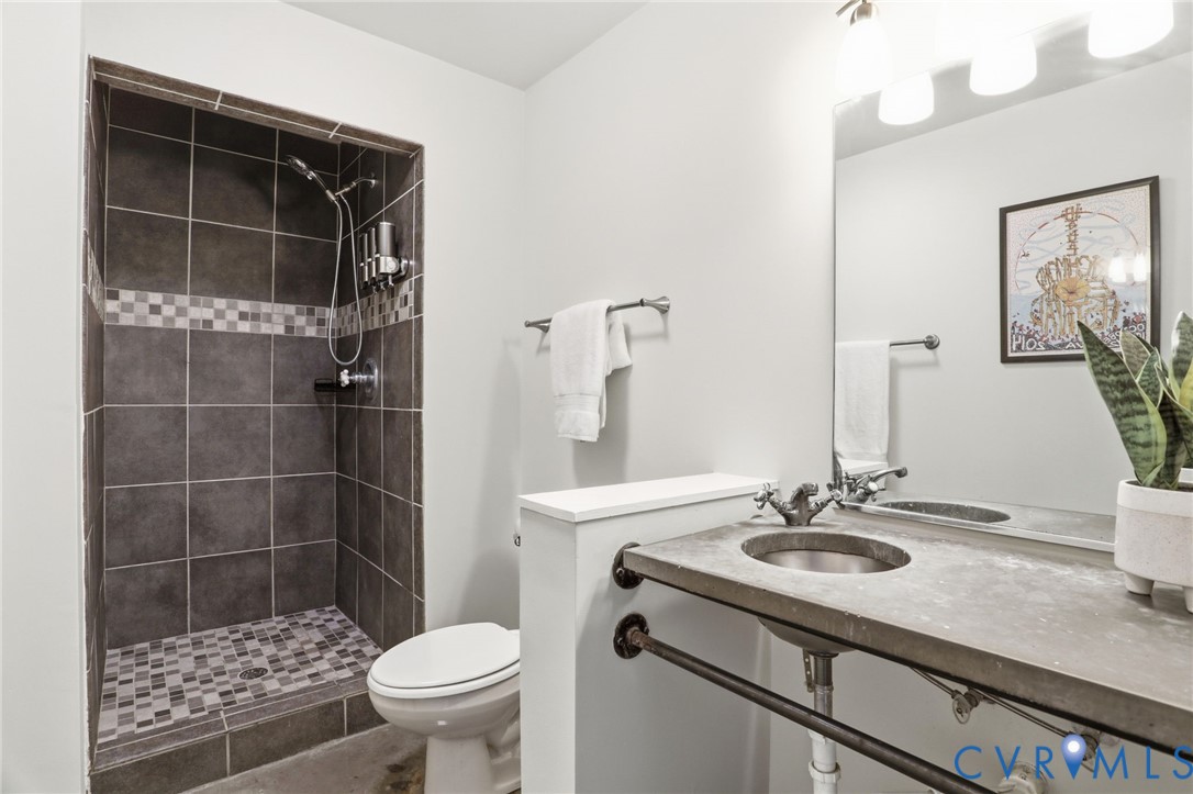 101 W Marshall St Unit#U26