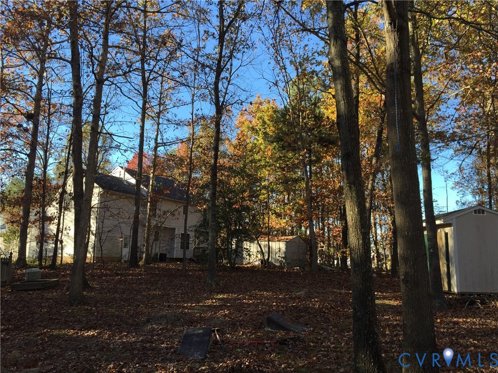 5633 Lake Sharon Dr