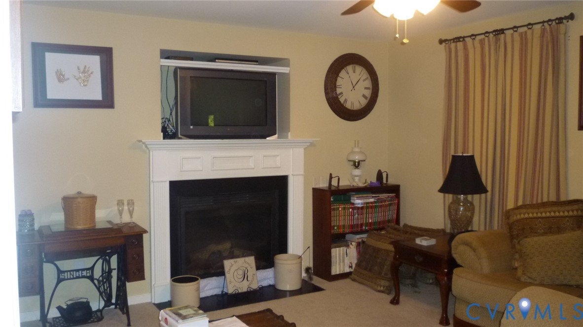 5633 Lake Sharon Dr