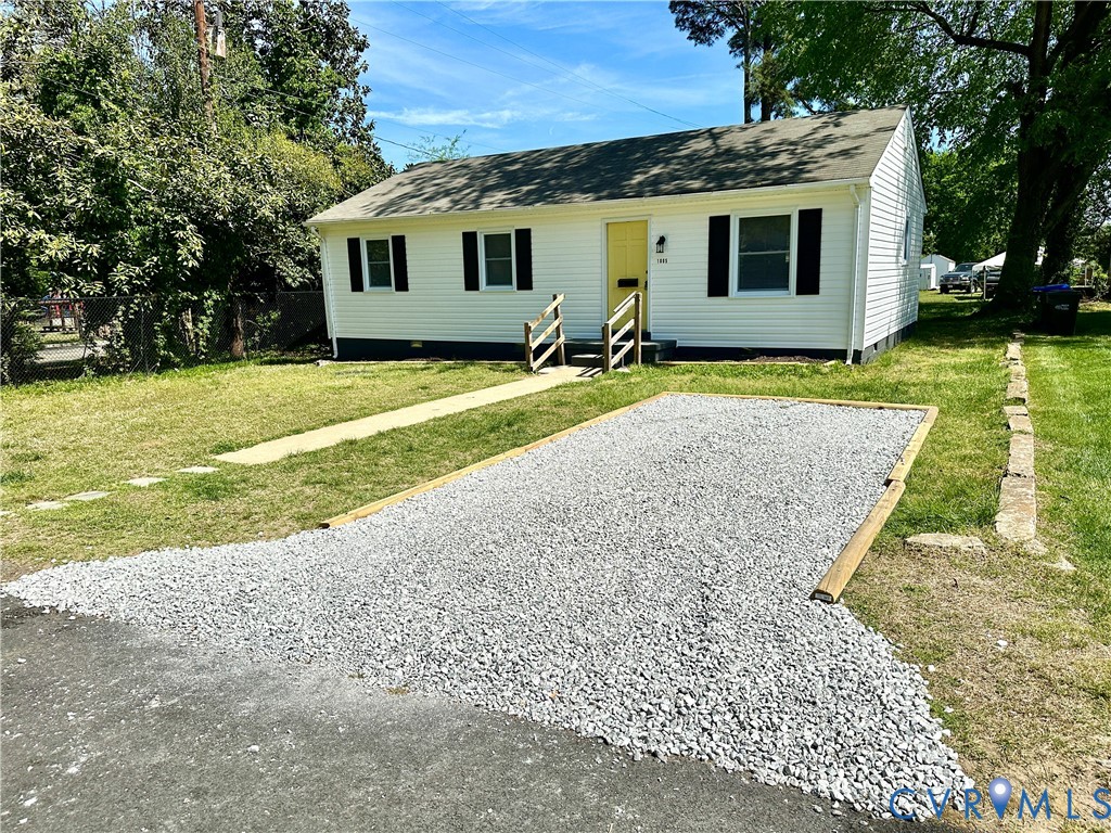 1005 Glenburnie Rd