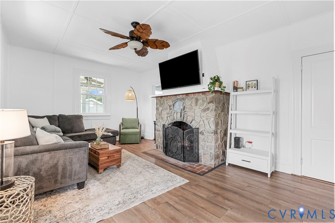191 Point Breeze Ln