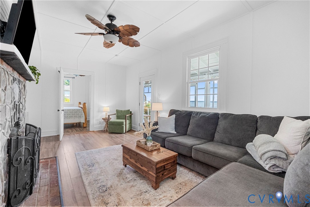191 Point Breeze Ln