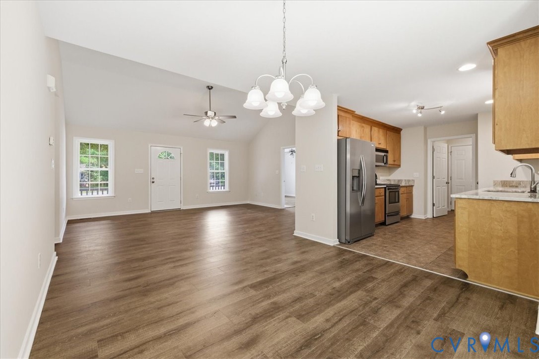 3904 Fawn Ct