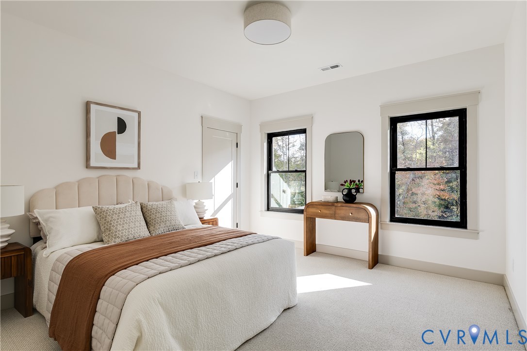 339 Pond View Ln