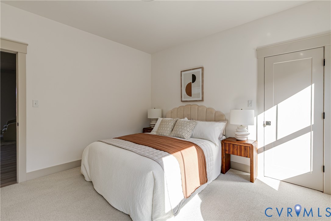 339 Pond View Ln