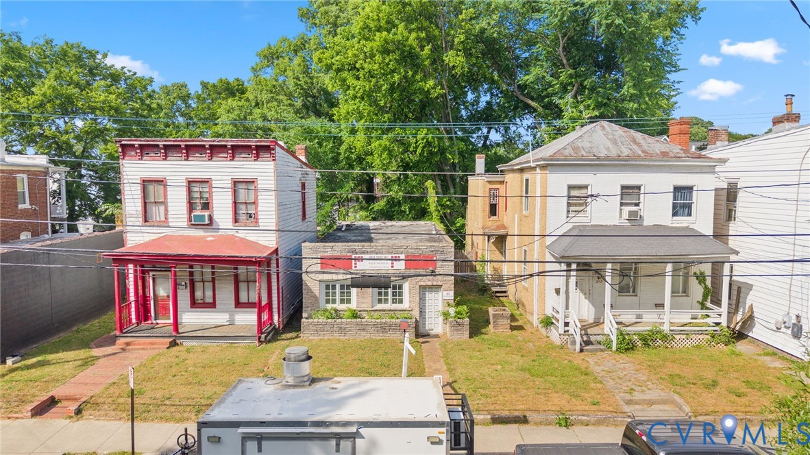 2112,2114,2116 W Cary St