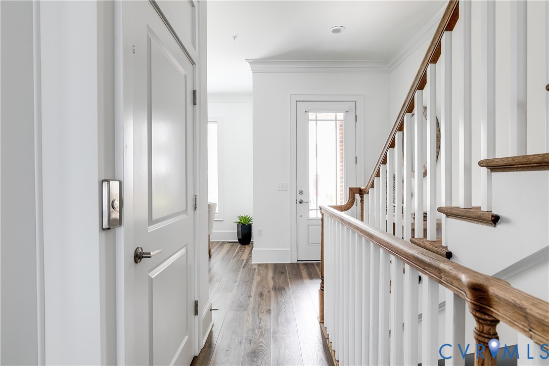 347 Becklow Ave