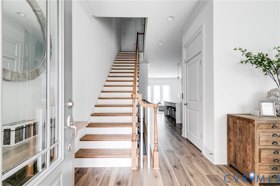 347 Becklow Ave