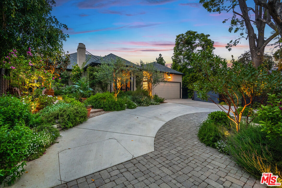 13109 Valley Vista Blvd