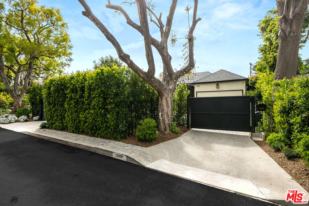 13109 Valley Vista Blvd