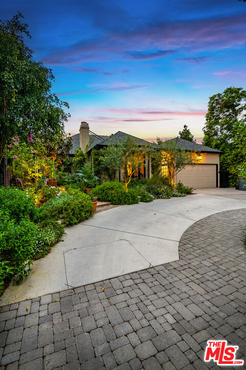 13109 Valley Vista Blvd