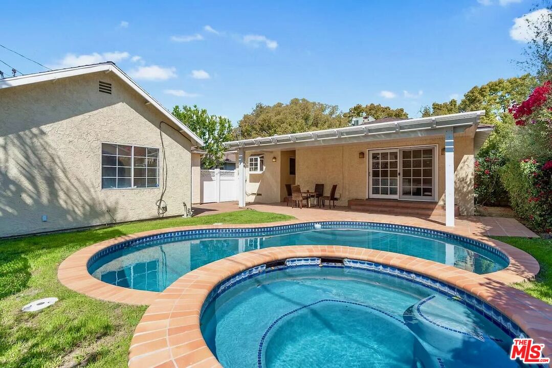 14024 Peach Grove St