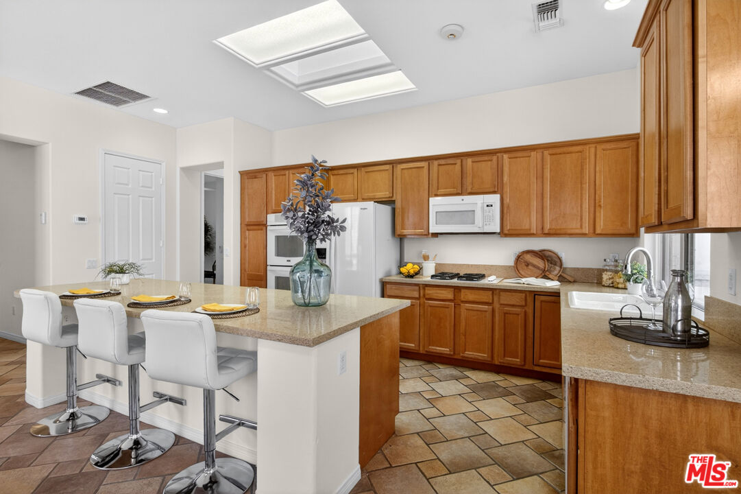 39314 Blossom Cir