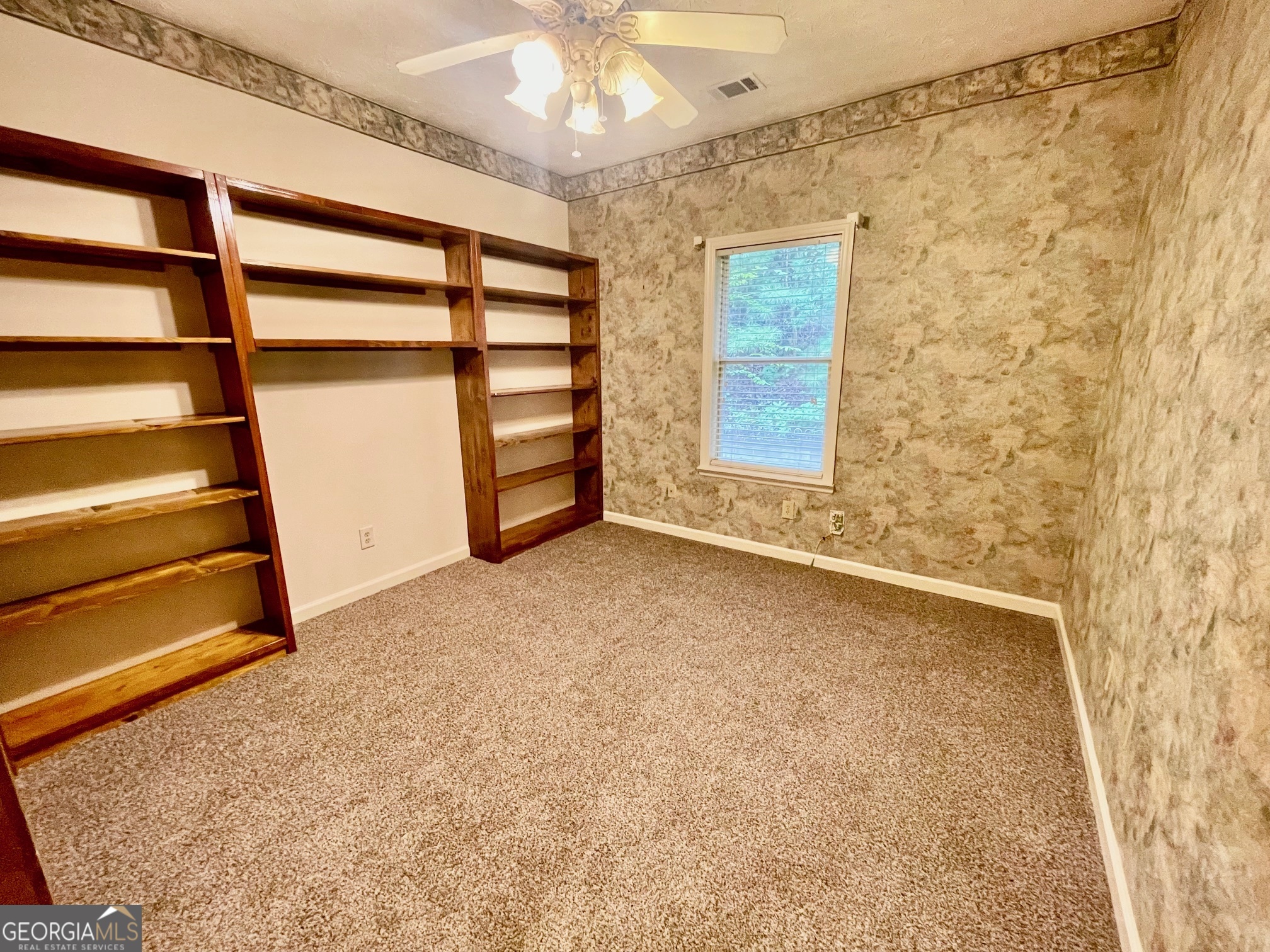 100 Goldfinch Circle