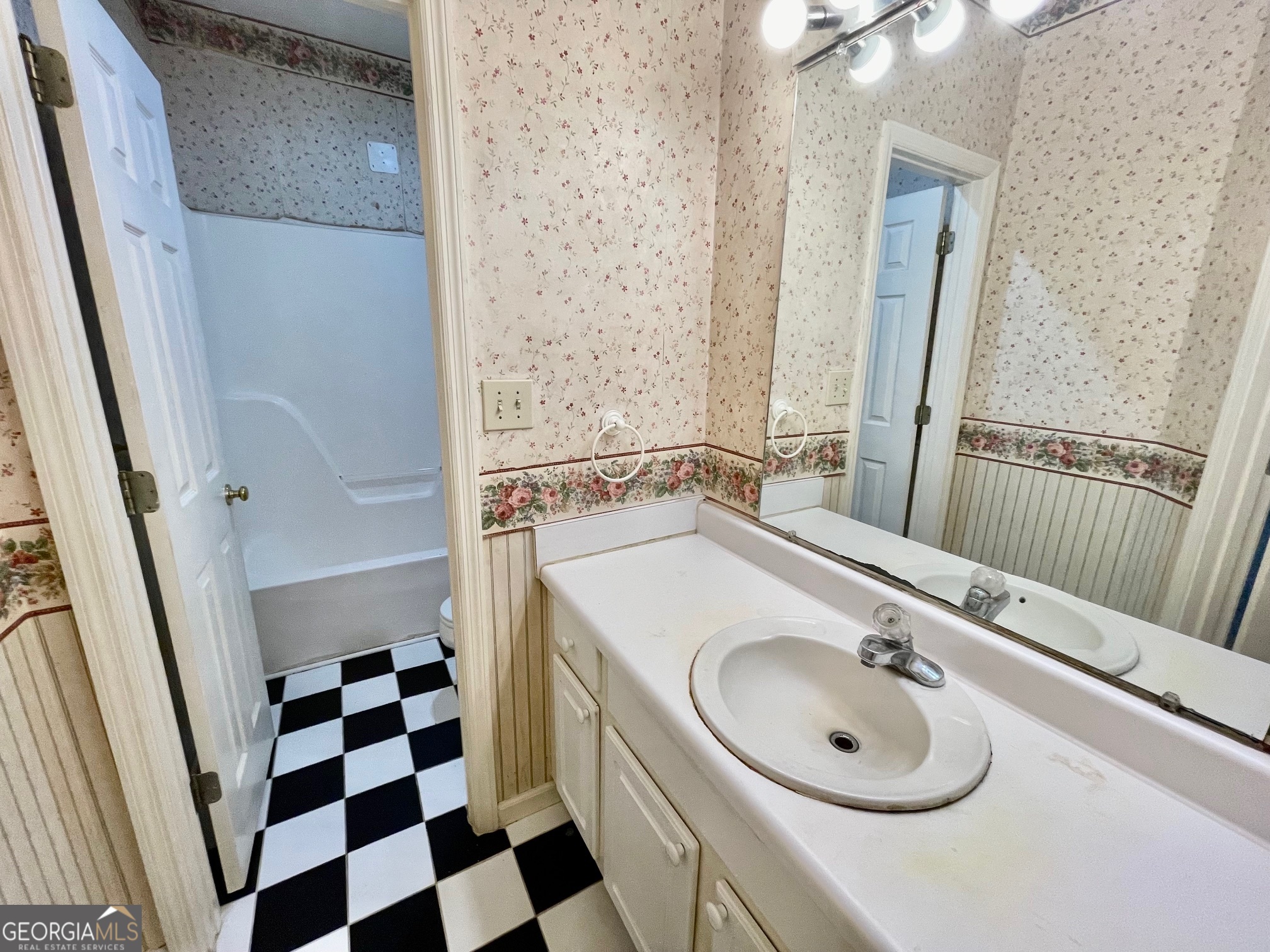100 Goldfinch Circle