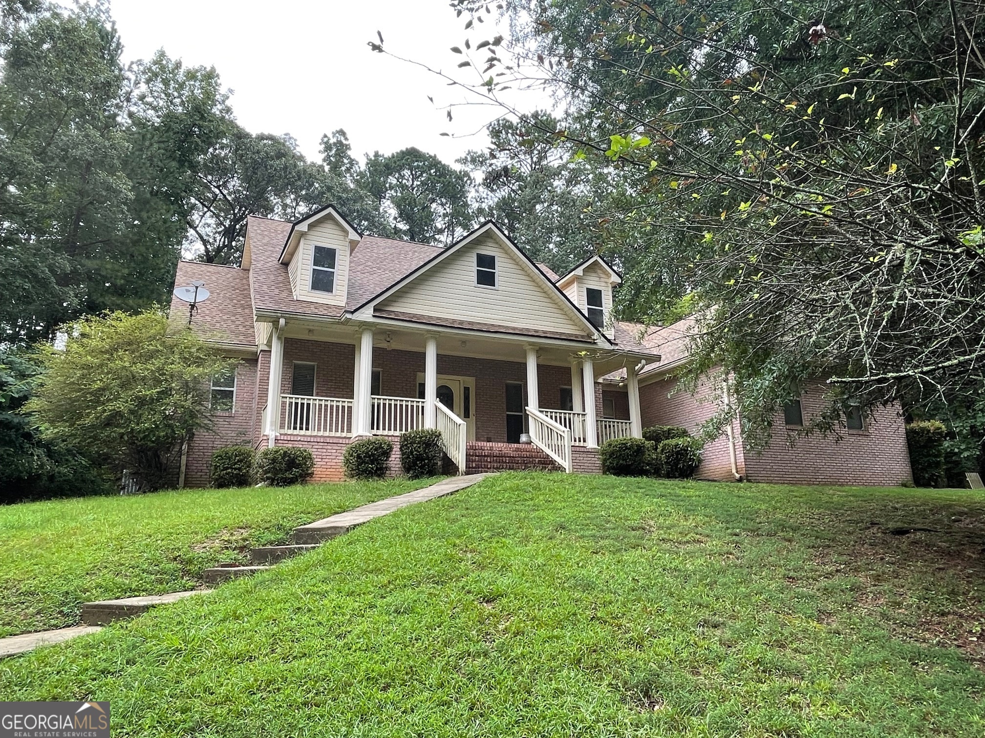 100 Goldfinch Circle