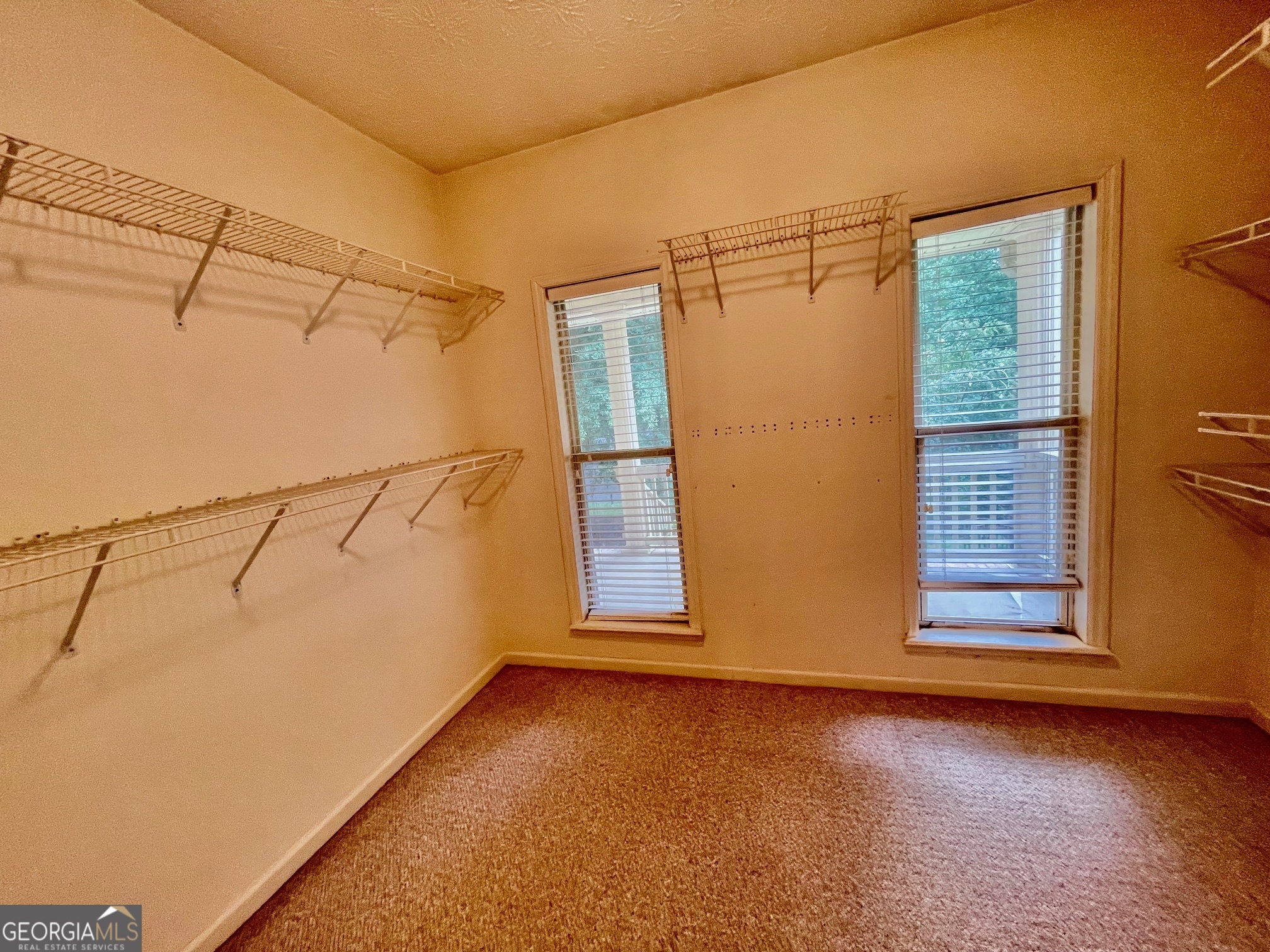 100 Goldfinch Circle