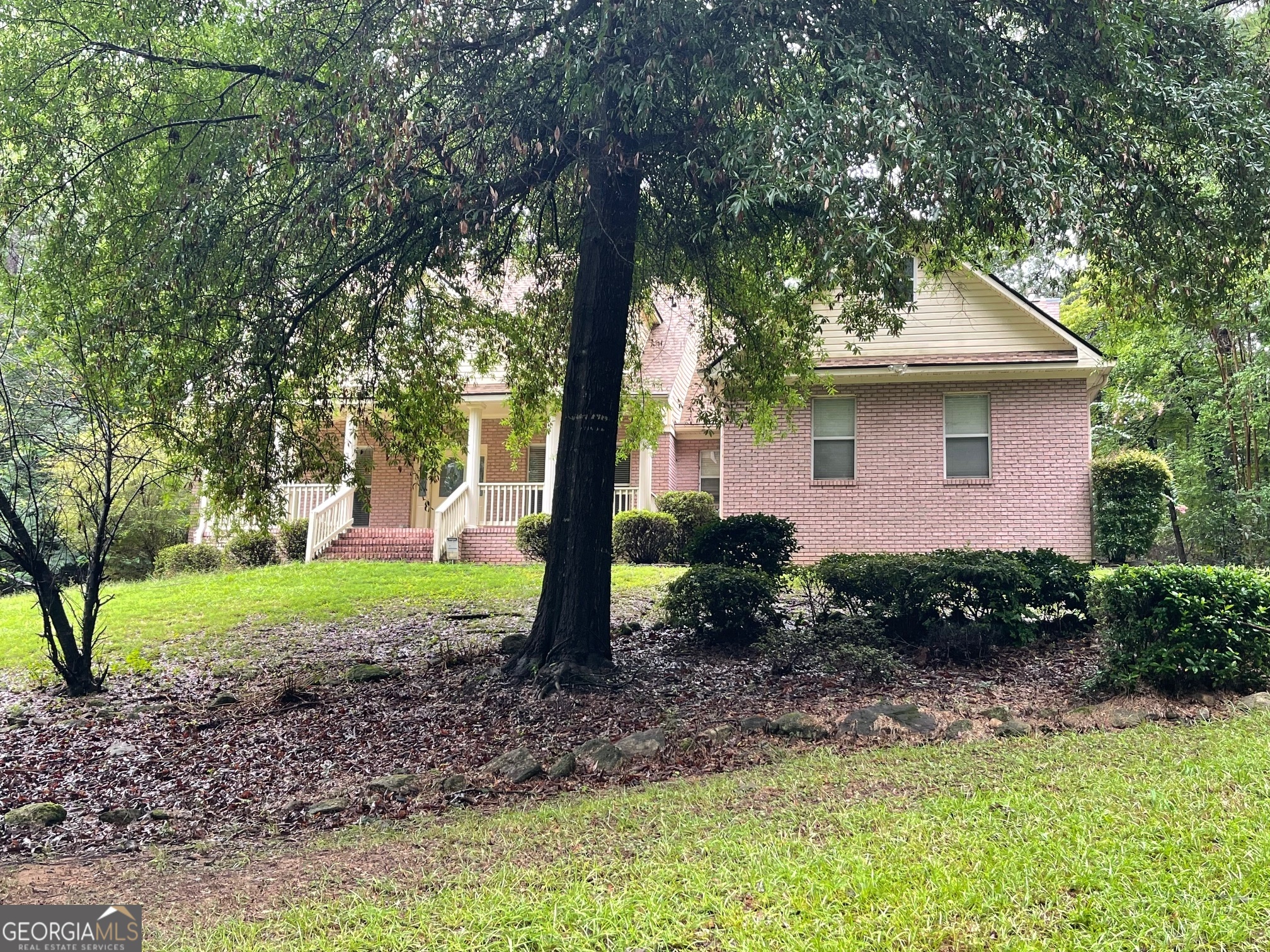 100 Goldfinch Circle