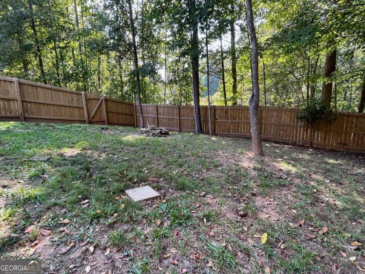698 Ivy Creek Drive
