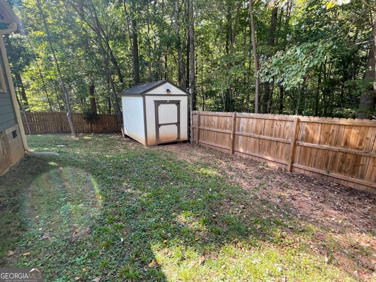 698 Ivy Creek Drive