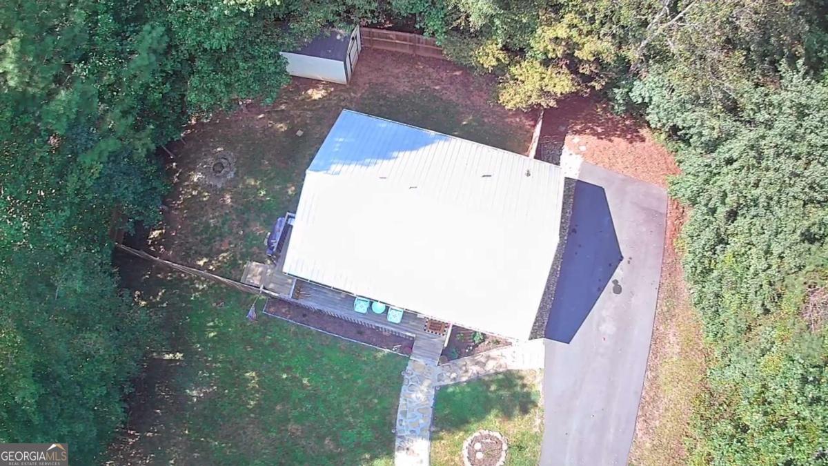 698 Ivy Creek Drive